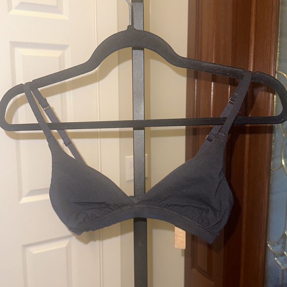 SKIMS COTTON JERSEY TRIANGLE BRALETTE in Onyx NEW - Picture 9 of 12
